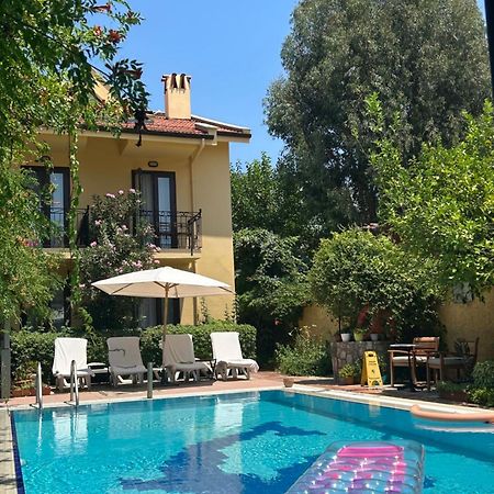 Villa Danlin Hotel Гьочек Екстериор снимка
