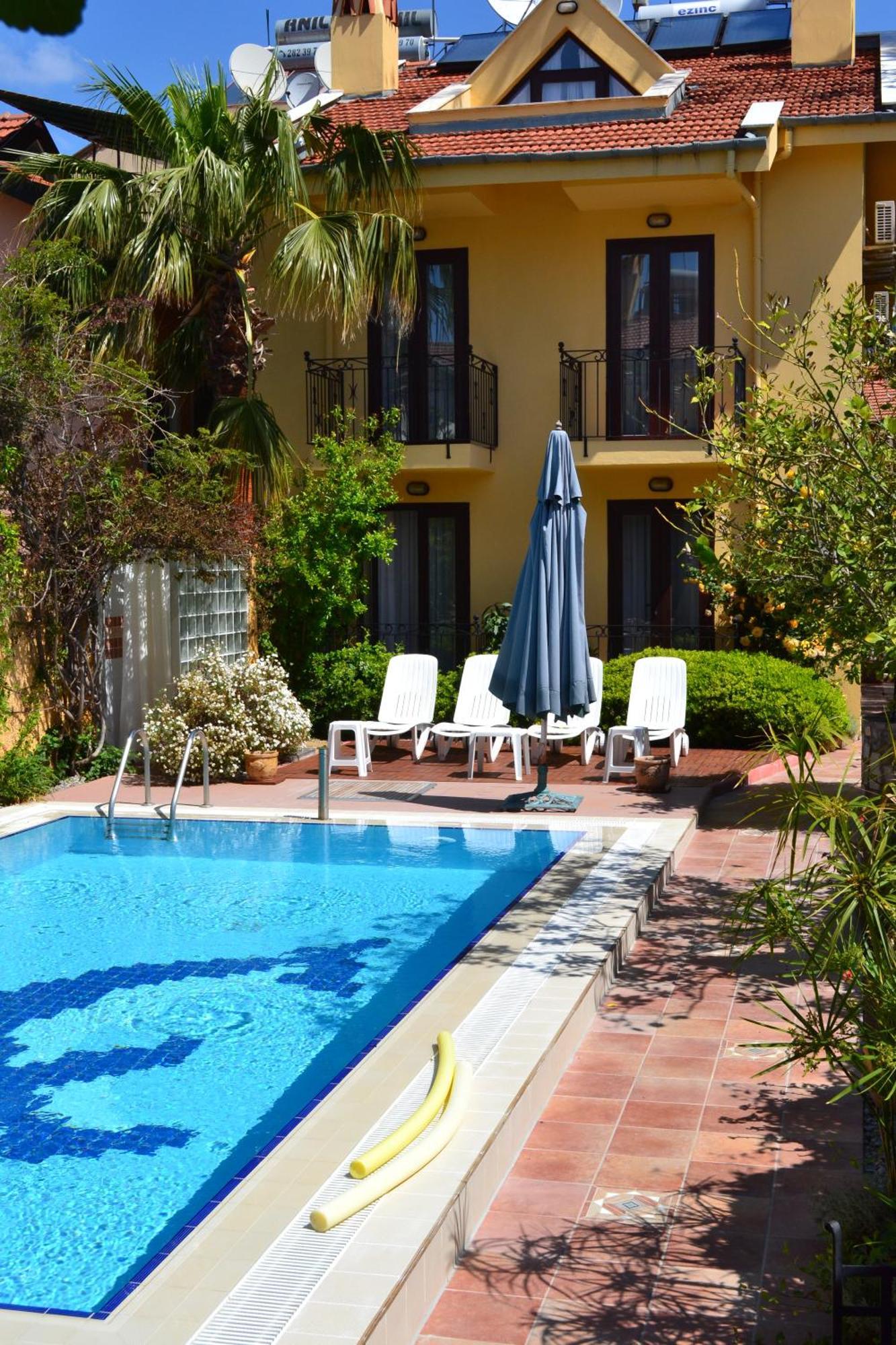 Villa Danlin Hotel Гьочек Екстериор снимка