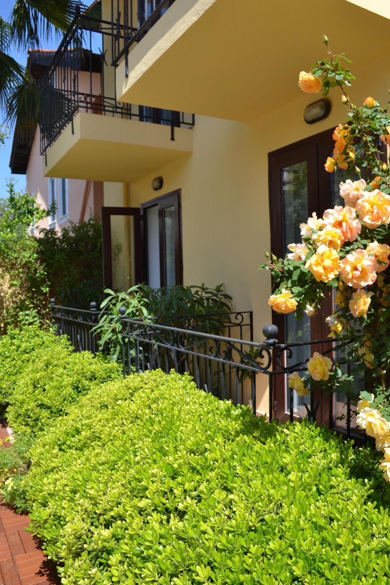 Villa Danlin Hotel Гьочек Екстериор снимка