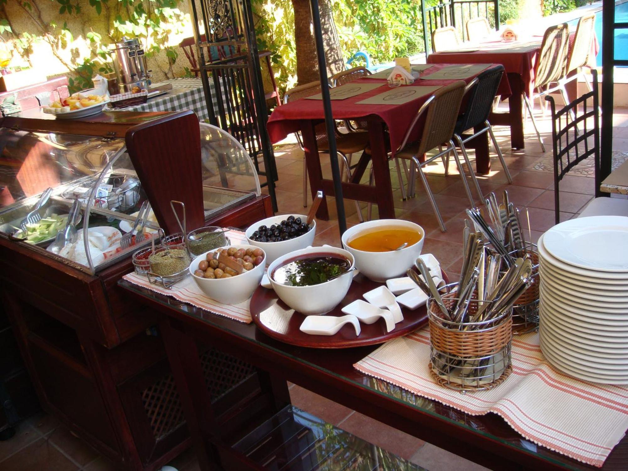 Villa Danlin Hotel Гьочек Екстериор снимка