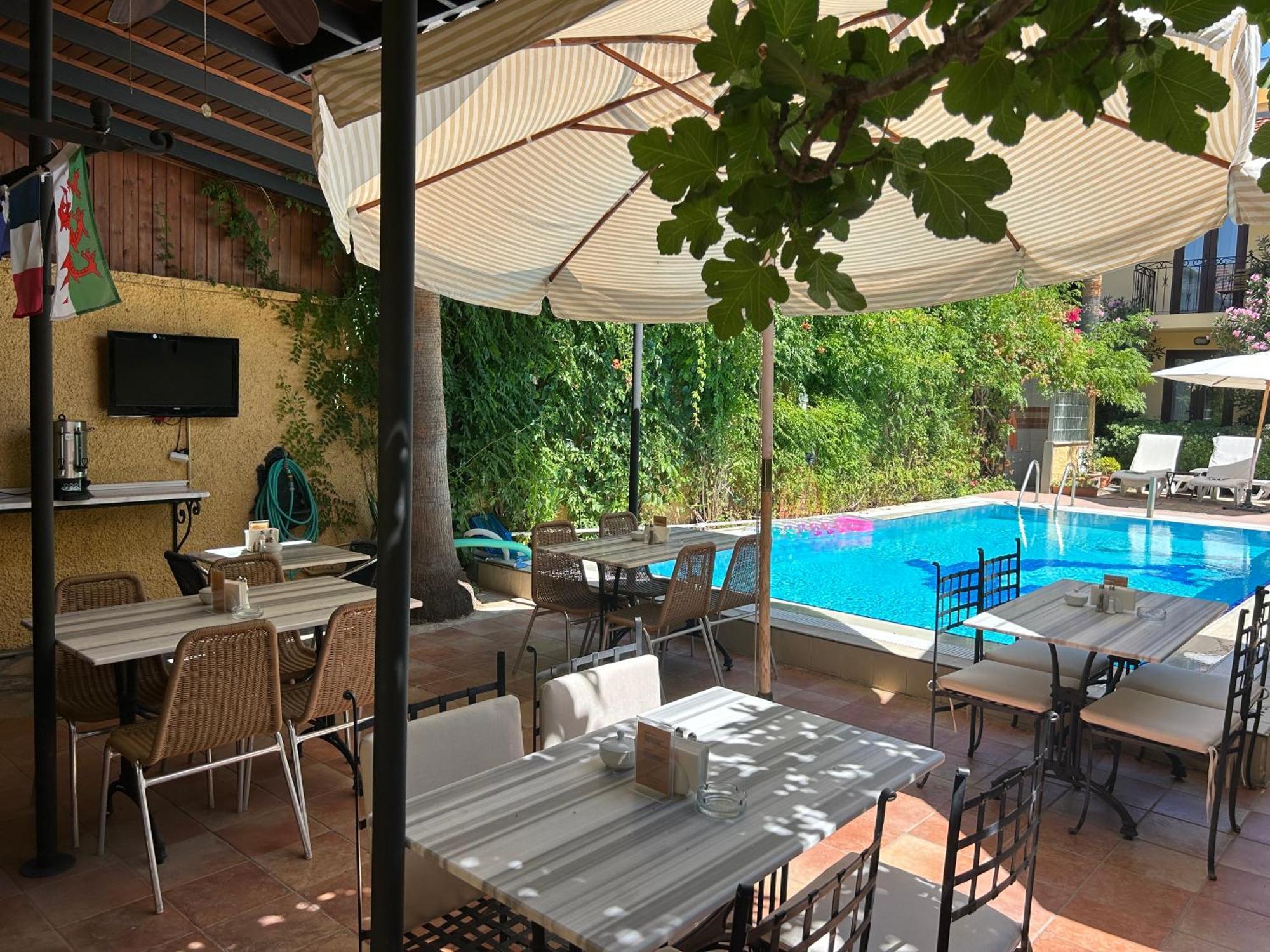 Villa Danlin Hotel Гьочек Екстериор снимка