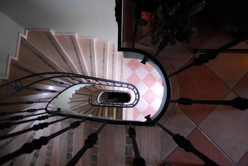 Villa Danlin Hotel Гьочек Екстериор снимка