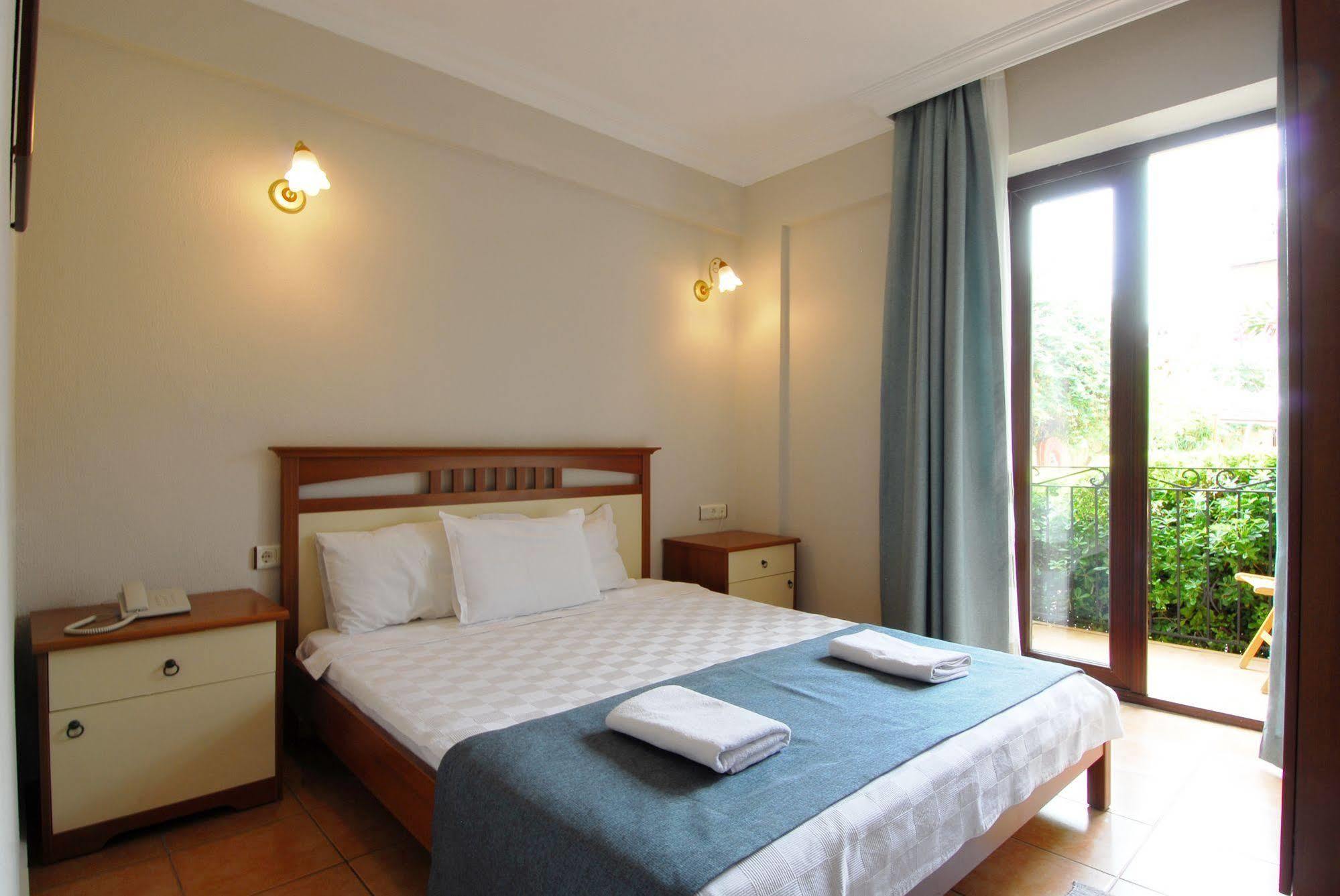 Villa Danlin Hotel Гьочек Екстериор снимка