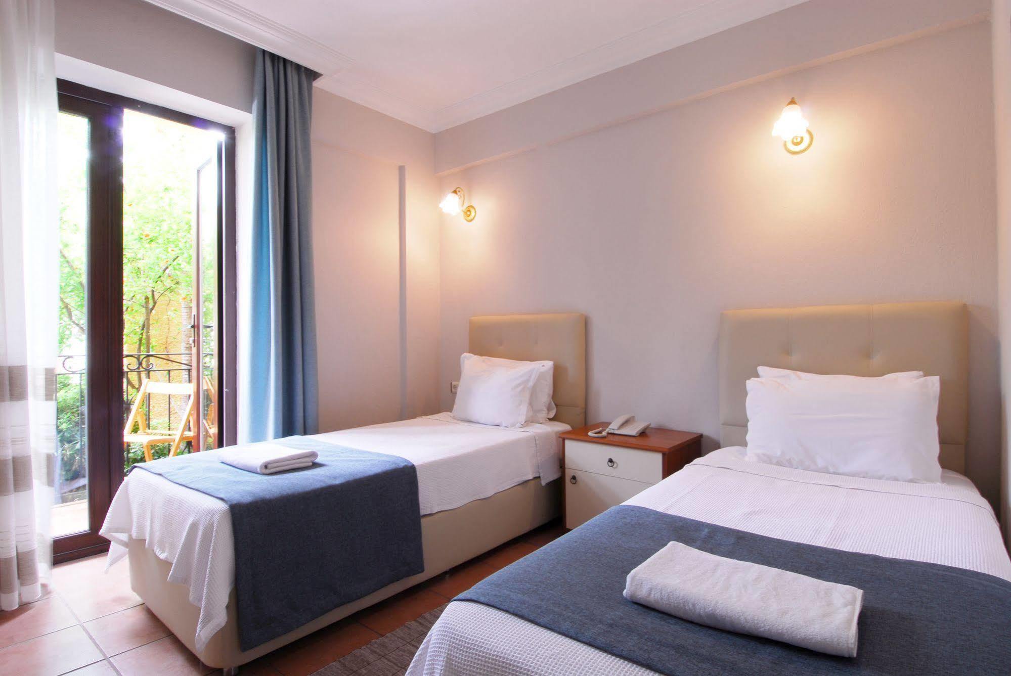 Villa Danlin Hotel Гьочек Екстериор снимка