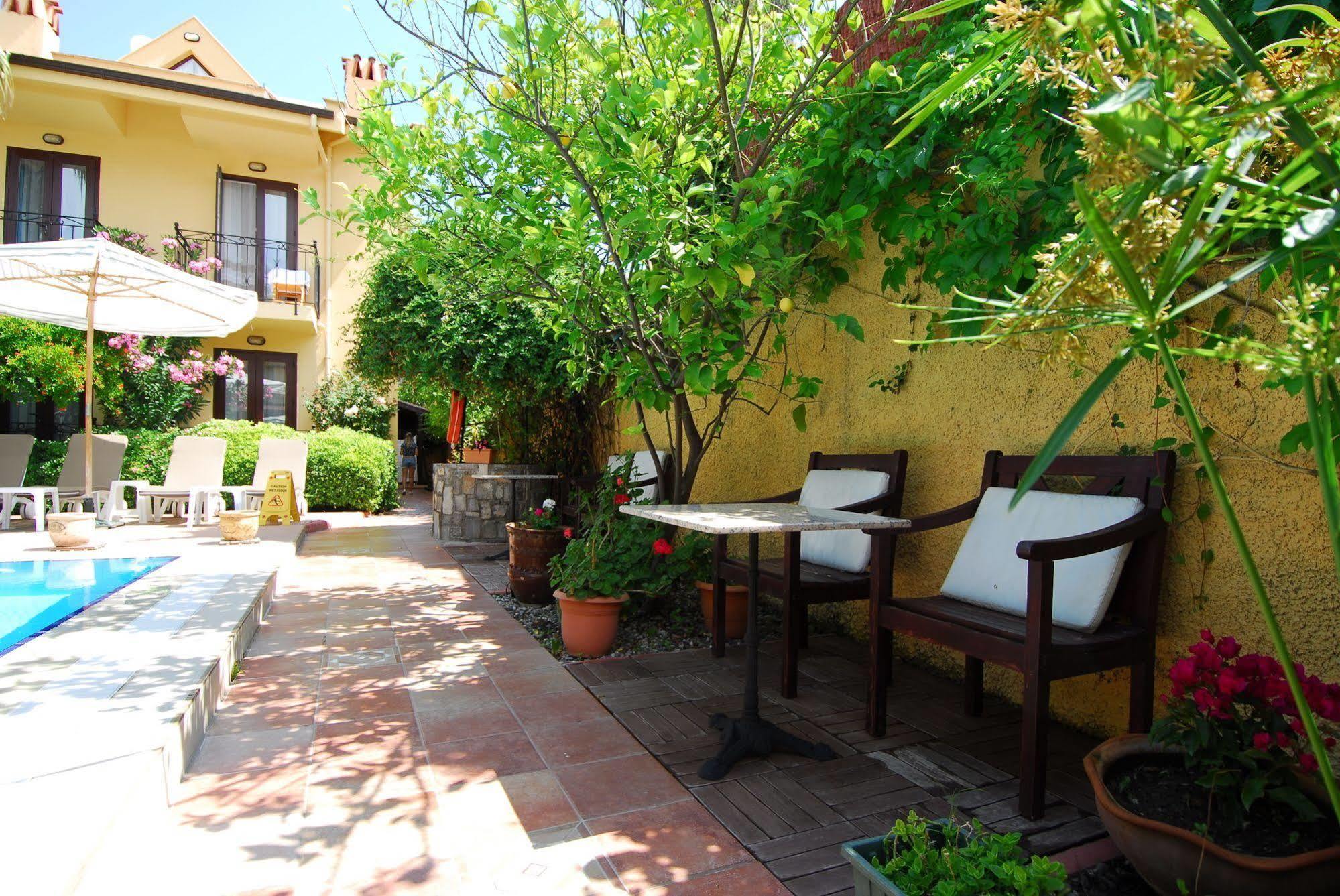 Villa Danlin Hotel Гьочек Екстериор снимка