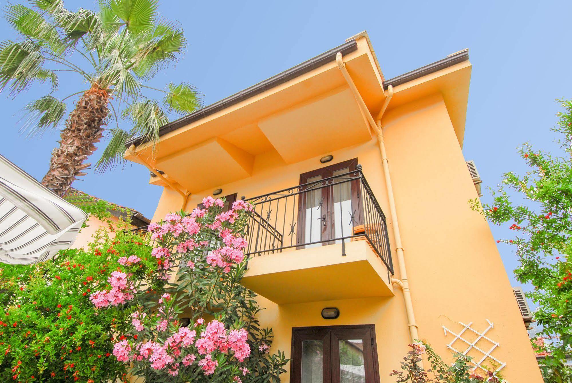 Villa Danlin Hotel Гьочек Екстериор снимка