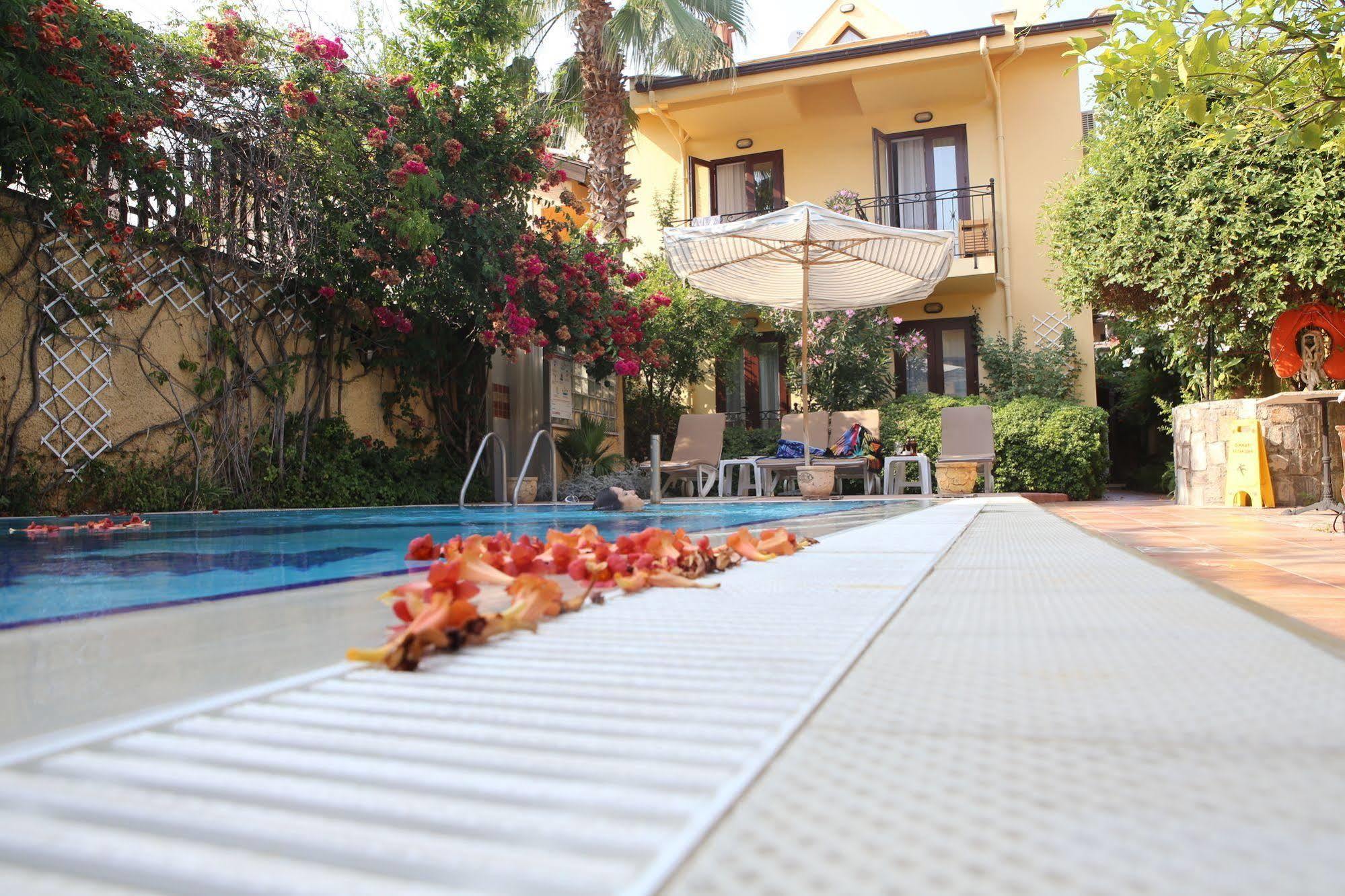 Villa Danlin Hotel Гьочек Екстериор снимка